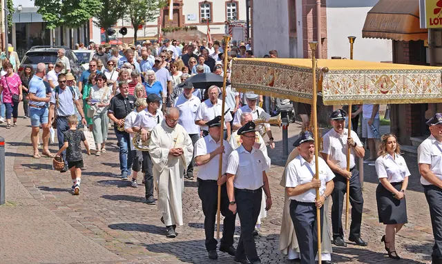 Ein Bild von der Fronleichnams-Prozession 2025 | Foto: Stefan Layes