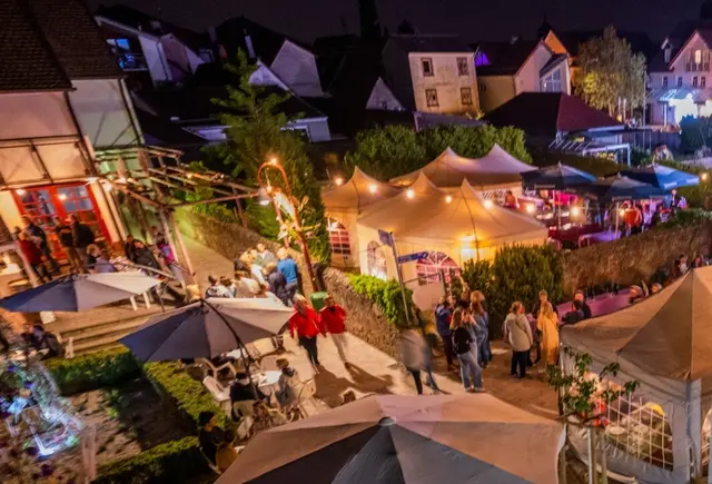 Die Cittaslow-Gemeinde Maikammer zum traditionellen Maifest ein. | Foto: Michael Schepers
