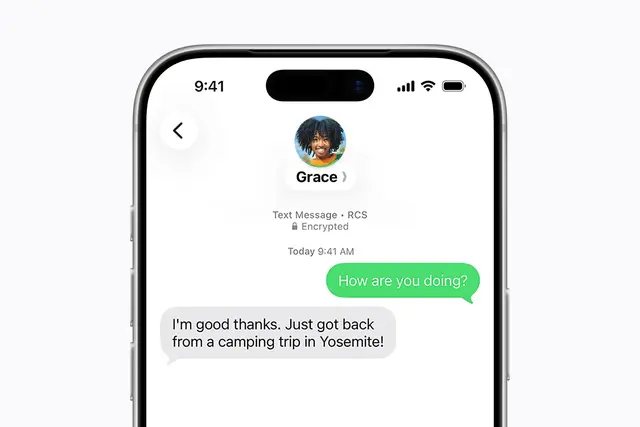 Sichere Sache: Sowohl in der Nachrichten-App von Apple (Bild) als auch in Googles Messages-App symbolisiert ein kleines Schloss oben über der Konversation, das mit Ende-zu-Ende-Verschlüsselung gechattet wird. | Foto: dpa