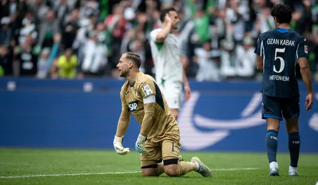 Oliver Baumann hatte einen harten Samstag. | Foto: Fabian Strauch/dpa