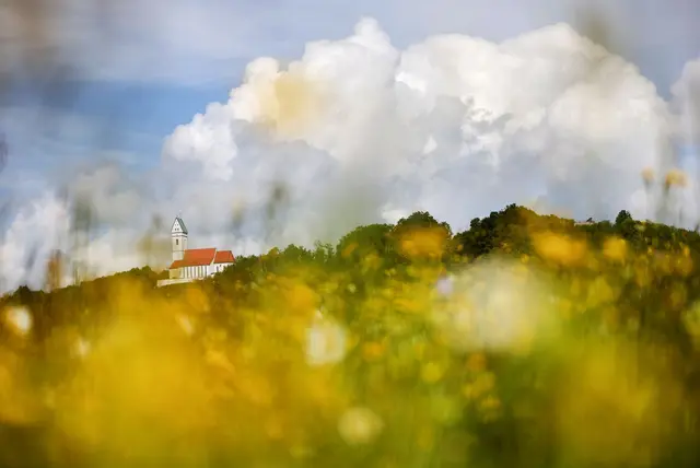 Wenig blau und viel Wolken im Südwesten. | Foto: Thomas Warnack/dpa