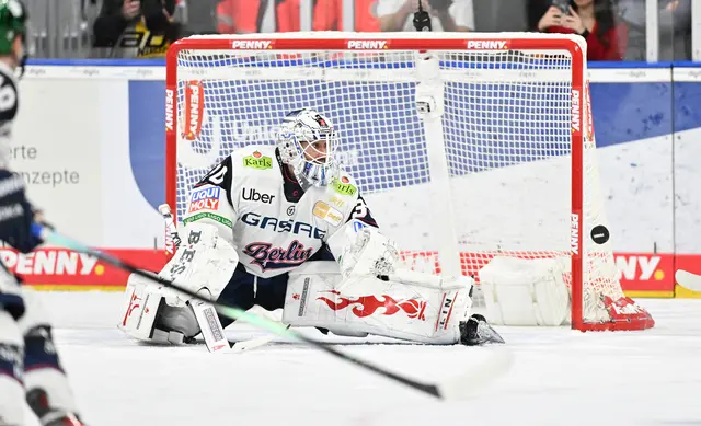 Torhüter Jake Hildebrand (hier noch im Trikot der Eisbären Berlin) wechselt zu den Adlern.  | Foto: Adler Mannheim / Daniel Bamberger