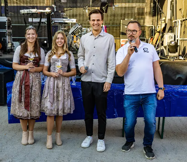 Romy Waldenmayer, Ylva Neuert Felix Peeck Mark Engels  | Foto: Wolfgang Neuberth