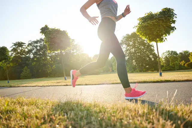 Beim „Tag des Laufens“ steht in Kaiserslautern die Freude an gemeinsamer Bewegung im Mittelpunkt | Foto: gpointstudio/stock.adobe.com