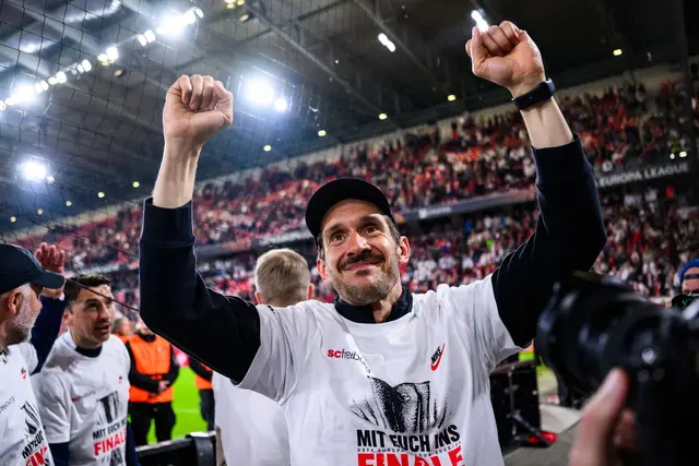 Erst seit zwei Jahren SC-Cheftrainer: Julian Schuster. (Archivbild) | Foto: Tom Weller/dpa
