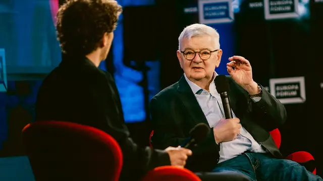 Joschka Fischer: Beim WDR Europaforum 2026 spricht er in Berlin über Europas Zukunft und die Rolle Europas in Krisenzeiten. | Foto: WDR Westdeutscher Rundfunk, Foto: Thomas Kierok