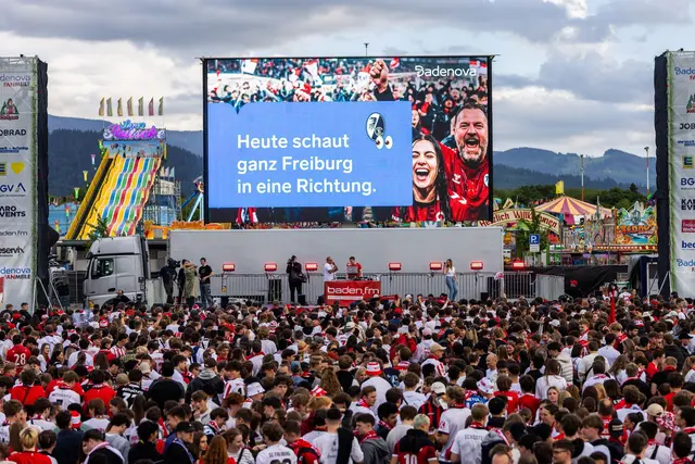 Finale auf großer Leinwand: In Freiburg verfolgen Tausende das Europa-League-Spiel ihres Clubs. | Foto: Philipp von Ditfurth/dpa