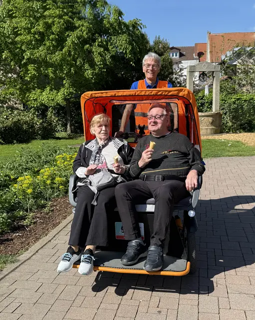 Ob zur Eisdiele oder zum Vogelpark – die Viernheimer e-Rikscha macht gemeinsame Ausflüge und neue Erlebnisse möglich | Foto: Stadt Viernheim