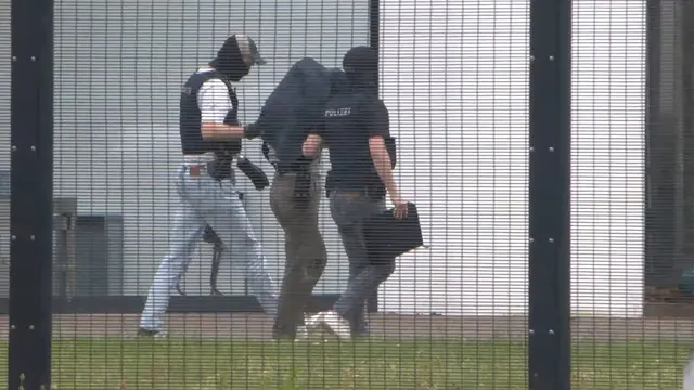 Die Bundesanwaltschaft wirft den Beschuldigten vor, für einen ausländischen Geheimdienst gearbeitet zu haben. | Foto: René Priebe/PR-Video /dpa