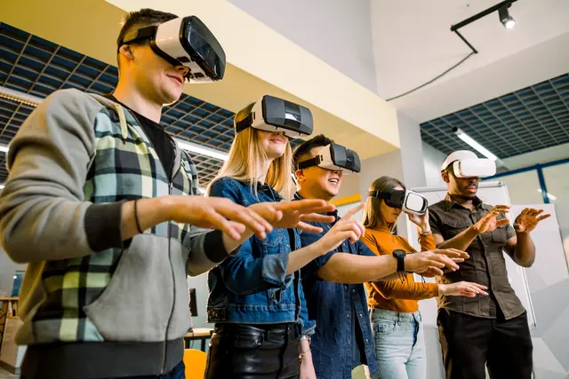 Mit VR-Brille zum Traumberuf - im Landkreis Germersheim  | Foto: sofiko14/stock.adobe.com