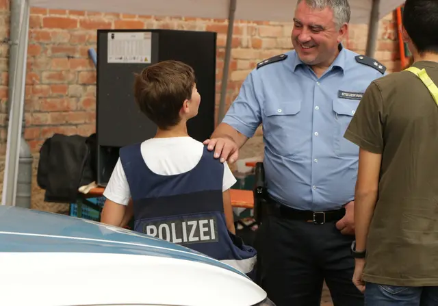  Internationales Kinderfest in Germersheim - die Polizei gibt kindgerecht Einblicke in ihren Arbeitsalltag | Foto: Heike Schwitalla