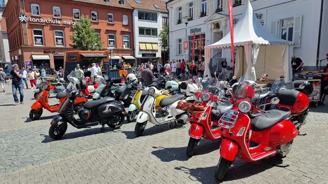 Auch Vespa-Fans kommen voll auf ihre Kosten | Foto: Ralf Vester