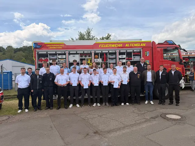 Die Teilnehmerinnen und Teilnehmer des Lehrgangs „Truppmann 1“ | Foto: Freiwillige Feuerwehr Verbandsgemeinde Kusel-Altenglan