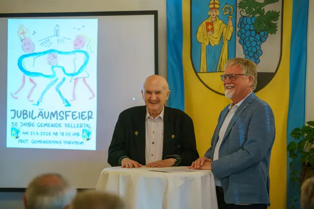 Der ehem. VG-Bürgermeister Hans Appel (links) im Gespräch mit Moderator Gustav Herzog | Foto: Herweck