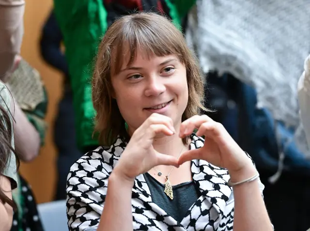 Aktivistin Greta Thunberg als Zuschauerin bei Prozess um Palästina-Aktivisten. | Foto: Bernd Weißbrod/dpa