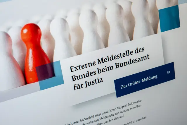 Haben Sie einen Korruptionsverdacht? Dann können Sie sich zum Beispiel anonym an ein Hinweisgeberportal wenden. | Foto: dpa