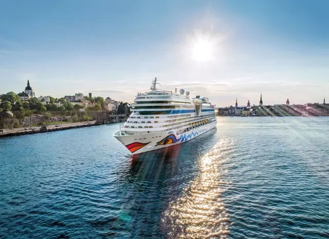 AIDA Cruises: Die AIDAmar steht im Juli 2026 mit der „AIDA Fan Cruise – Heimspiel auf See“ im Zeichen von Public Viewing und einem Werftstopp in Rotterdam. | Foto: Aida cruises