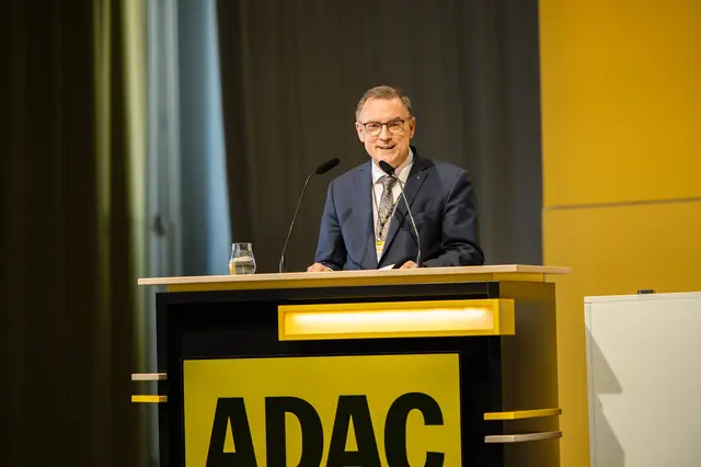 Prof. Dr. Peter Koenig wurde von den Delegierten zum neuen ADAC Verkehrspraesidenten gewaehlt | Foto: ADAC