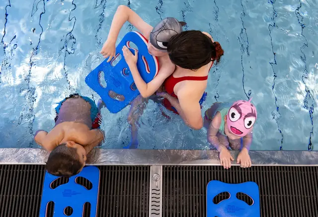 Eltern müssen ihre Kinder im Schwimmbad stets im Blick behalten. (Symbolbild) | Foto: Sven Hoppe/dpa