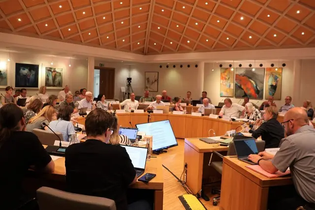 Mit einer neuen Dezernatsverteilung sollen Anliegen in der Landauer Verwaltung künftig schneller an die richtige Stelle kommen. | Foto: Der Stadtrat hat der neuen Dezernatsverteilung in seiner jüngsten Sitzung mehrheitlich zugestimmt . Stadt Landau