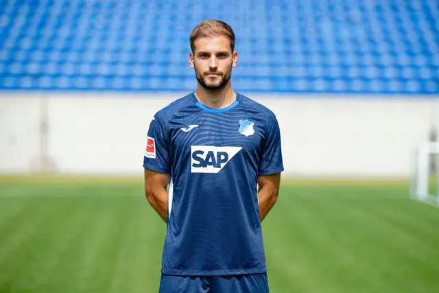 Neuer Club, neues Trikot: Luka Duric wechselt nach Paderborn. (Archivbild) | Foto: Uwe Anspach/dpa