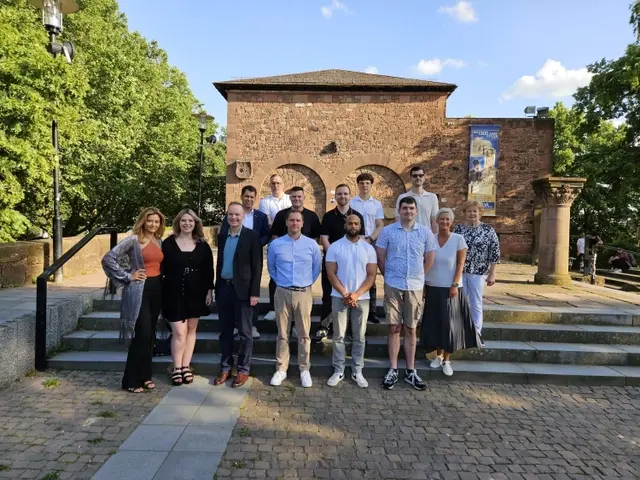 Im Casimirschloss ehrt die Stadt junge Meisterinnen und Meister aus Kaiserslautern für ihre bestandene Meisterprüfung | Foto: Stadt Kaiserslautern