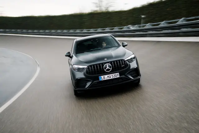 Sechszylinder-Comeback: Der neue Mercedes-AMG GLC 53 bringt einen 3-Liter-Sechszylinder zurück in die SUV-Baureihe. | Foto: dpa