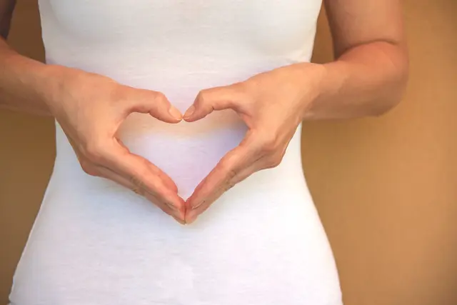 Im Mittelpunkt der Veranstaltungen stehen Themen rund um Frauengesundheit, körperliche Veränderungen und hormonelle Einflüsse in verschiedenen Lebensphasen.  | Foto: s-motive/stock.adobe.com
