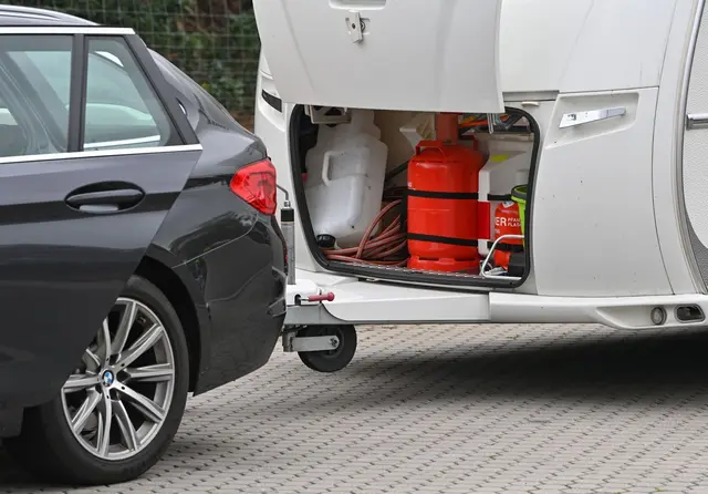 Seit Juni 2025 müssen Flüssiggasanlagen in Wohnmobilen und Wohnwagen alle zwei Jahre geprüft werden, um Sicherheit zu gewährleisten. | Foto: dpa