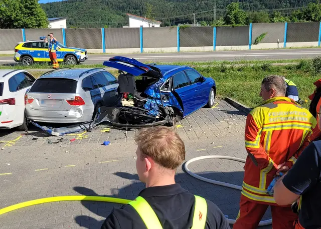 Grund für den Unfall war sehr wahrscheinlich ein medizinischer Notfall. | Foto: Ralf Biesinger/dpa