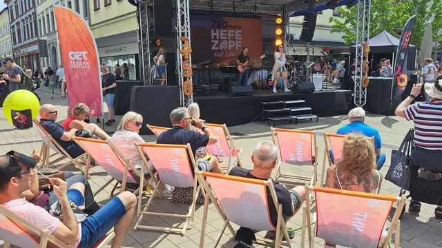 Livemusik gab es mit der Band von Kurt Landry | Foto: Monika Klein