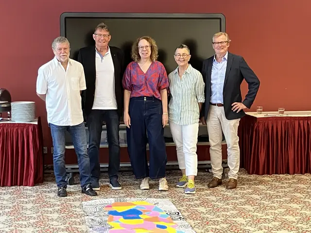 Von links: Thomas Grebner, Hartmut Metzger, Alexandra Paasch, Sabine Amelung, Stefan Detzel.  | Foto: Foto: Rotary Club Speyer