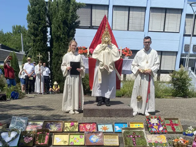 Fornleichnam in Bellheim - Prozession durch den Ort | Foto: Gadinger/frei