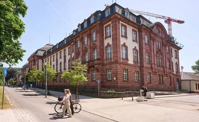 Der Hauptsitz der SGD Nord ist in Koblenz in unmittelbarer Nähe des Rheinufers.  | Foto: Thomas Frey/dpa