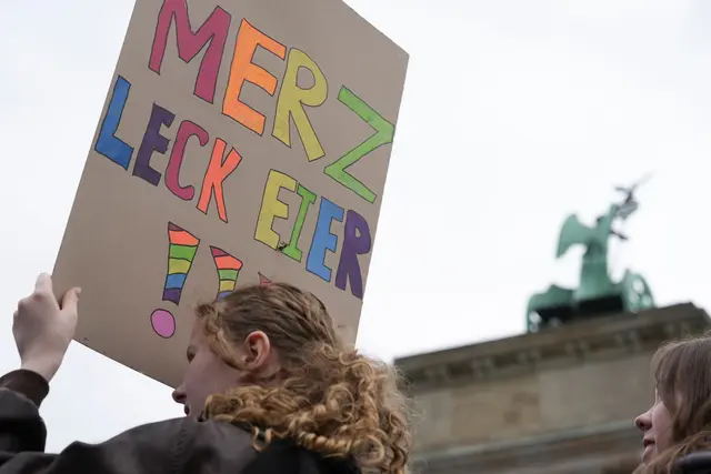 «Mehrzweckeier» klingt sehr nach «Merz leck Eier». (Archivbild) | Foto: Sven Kaeuler/dpa