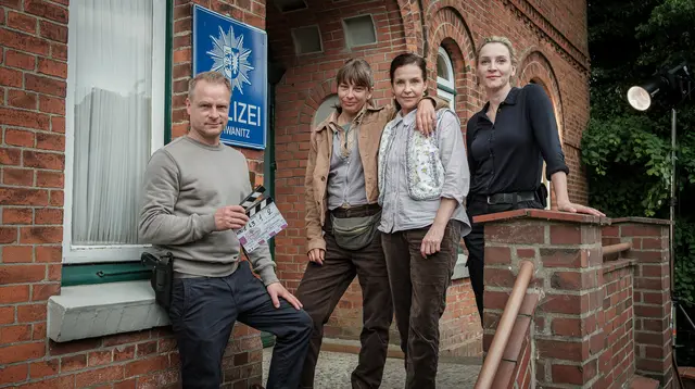Nord bei Nordwest: Der Dreh für den neuen Film „Zimtschwestern“ läuft auf Fehmarn sowie in Hamburg und Umgebung. | Foto: NDR / Das Erste, Foto: NDR/Gordon Timpen