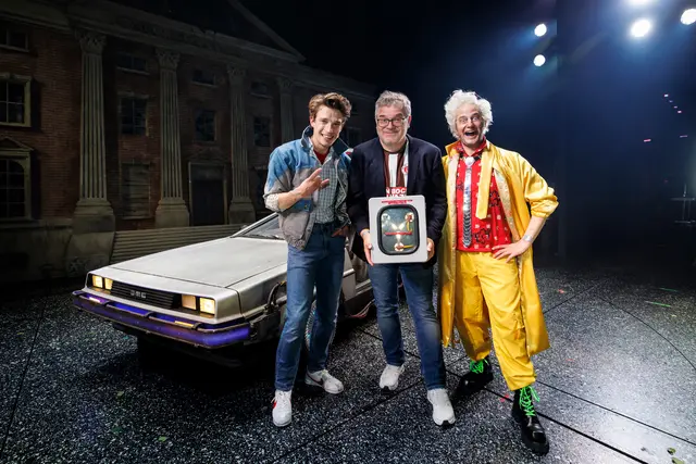 Zurück in die Zukunft – Das Musical: Elton steht Ende Juli in Hamburg für zwei Vorstellungen als Schulleiter Strickland auf der Bühne. | Foto: Stage Entertainment GmbH, Foto: MMM/