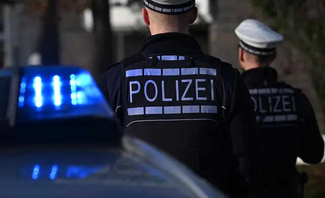 Blinken für die Sicherheit: In Baden-Württemberg soll beim Blaulicht alles beim Alten bleiben. (Symbolbild) | Foto: Bernd Weißbrod/dpa