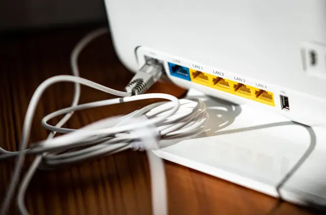 SSID ändern leicht gemacht: Über die Router-Einstellungen lässt sich der WLAN-Name in wenigen Minuten anpassen. | Foto: dpa
