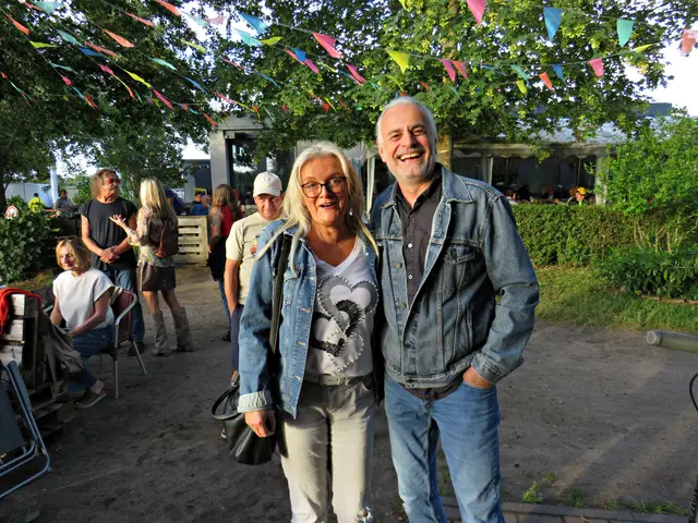 Auch das Künstlerpaar Degen aus Schifferstadt besuchte das Event | Foto: Brigitte Melder
