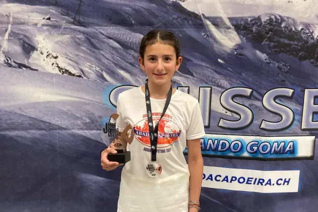 Die stolze Finalistin der Jugendkategorie Joana Loucopoulos. | Foto: A. Loucopoulos