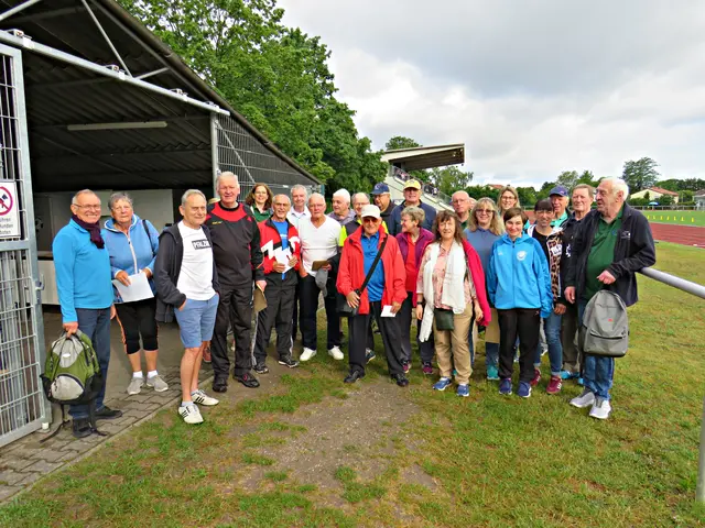 Gruppenbild der ehrenamtlichen Kampfrichter*innen und Andreas Poignée | Foto: Brigitte Melder