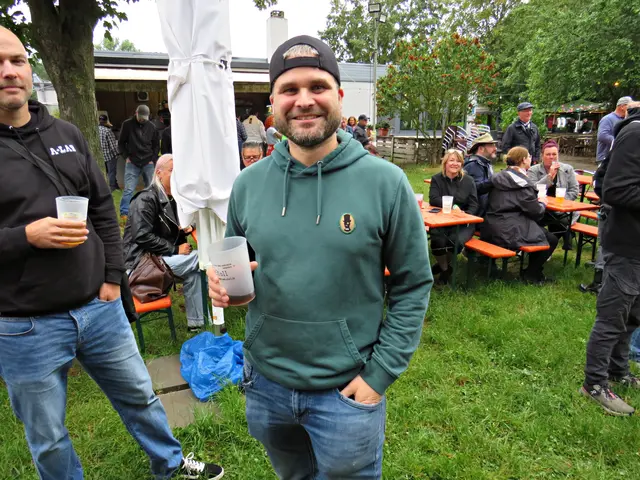 Thomas Kripp bekam ein Geburtstagsständchen gesungen | Foto: Brigitte Melder