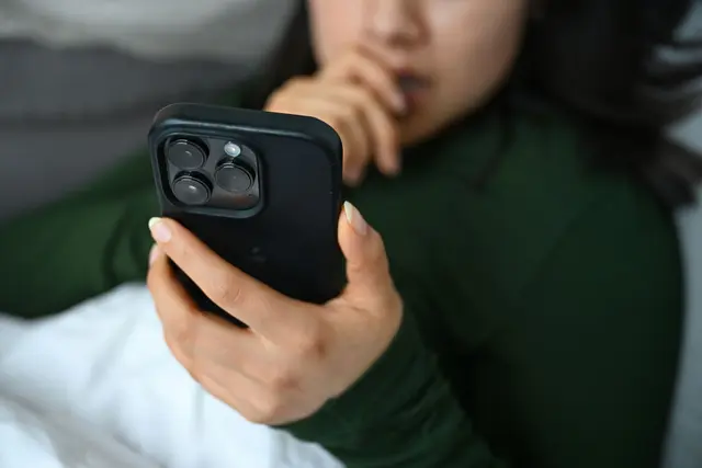 Nicht immer seriös: Vereinfachte Checklisten und schnelle Diagnosen auf Social Media können ein verzerrtes Bild psychischer Erkrankungen vermitteln.  | Foto: dpa