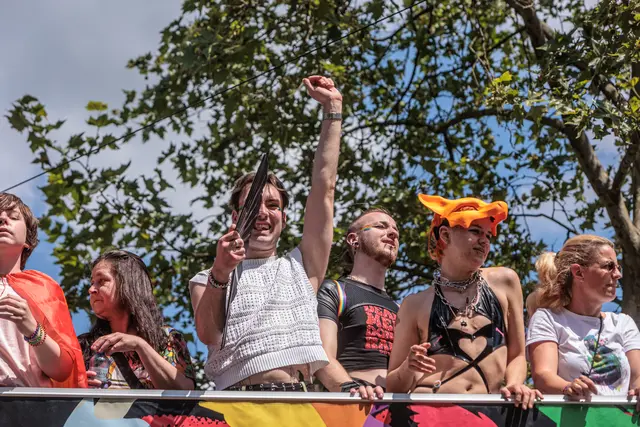Bunt, politisch, bewegend: Der CSD in Karlsruhe | Foto: Paul Needham