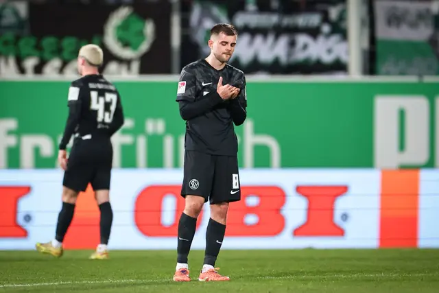 Lukasz Poreba (r) bleibt der SV Elversberg in der Bundesliga erhalten (Archivbild) | Foto: Daniel Karmann/dpa