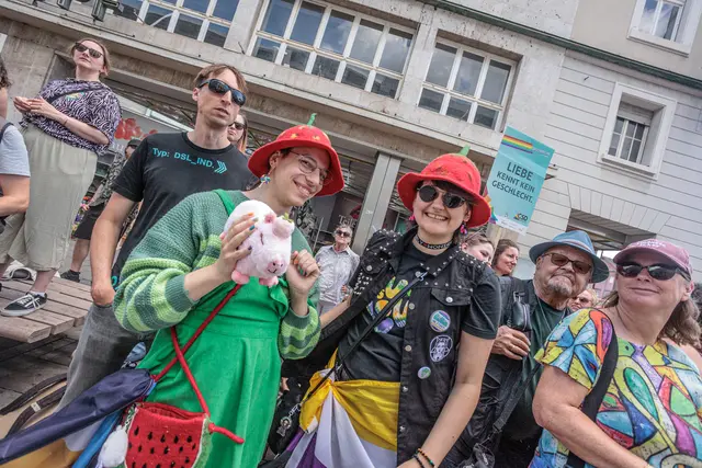 „Queer Minds Matter“: CSD setzt Zeichen in Karlsruhe | Foto: Paul Needham