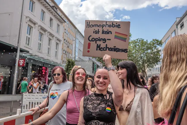 CSD Karlsruhe 2026 - stark für Toleranz und Akzeptanz | Foto: Paul Needham