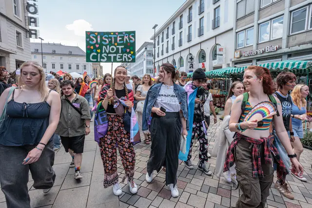 „Queer Minds Matter“: CSD setzt Zeichen in Karlsruhe | Foto: Paul Needham