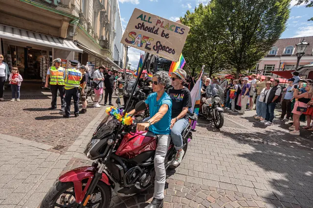 CSD Karlsruhe 2026 - stark für Toleranz und Akzeptanz | Foto: Paul Needham